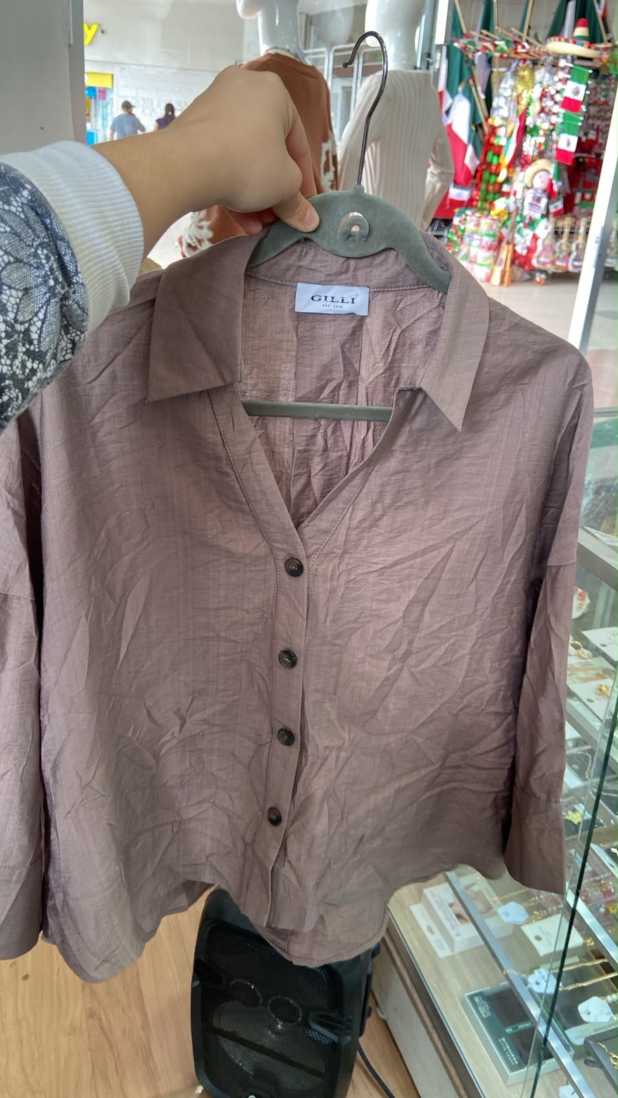 Blusa de Botones Texturizada en Tono Tierra - Estilo Boutique