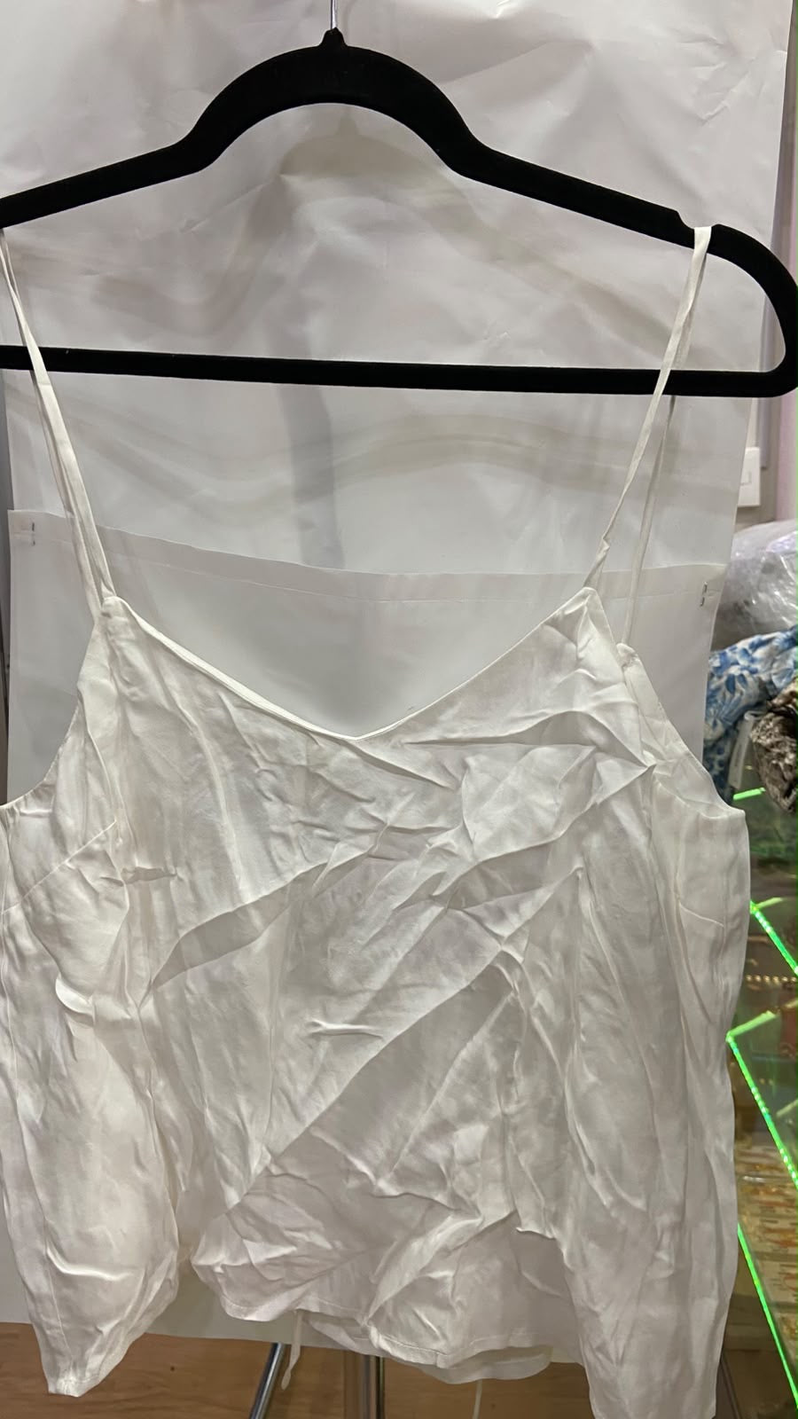 Top Blanco de Tirantes con Pliegues - Estilo Boutique