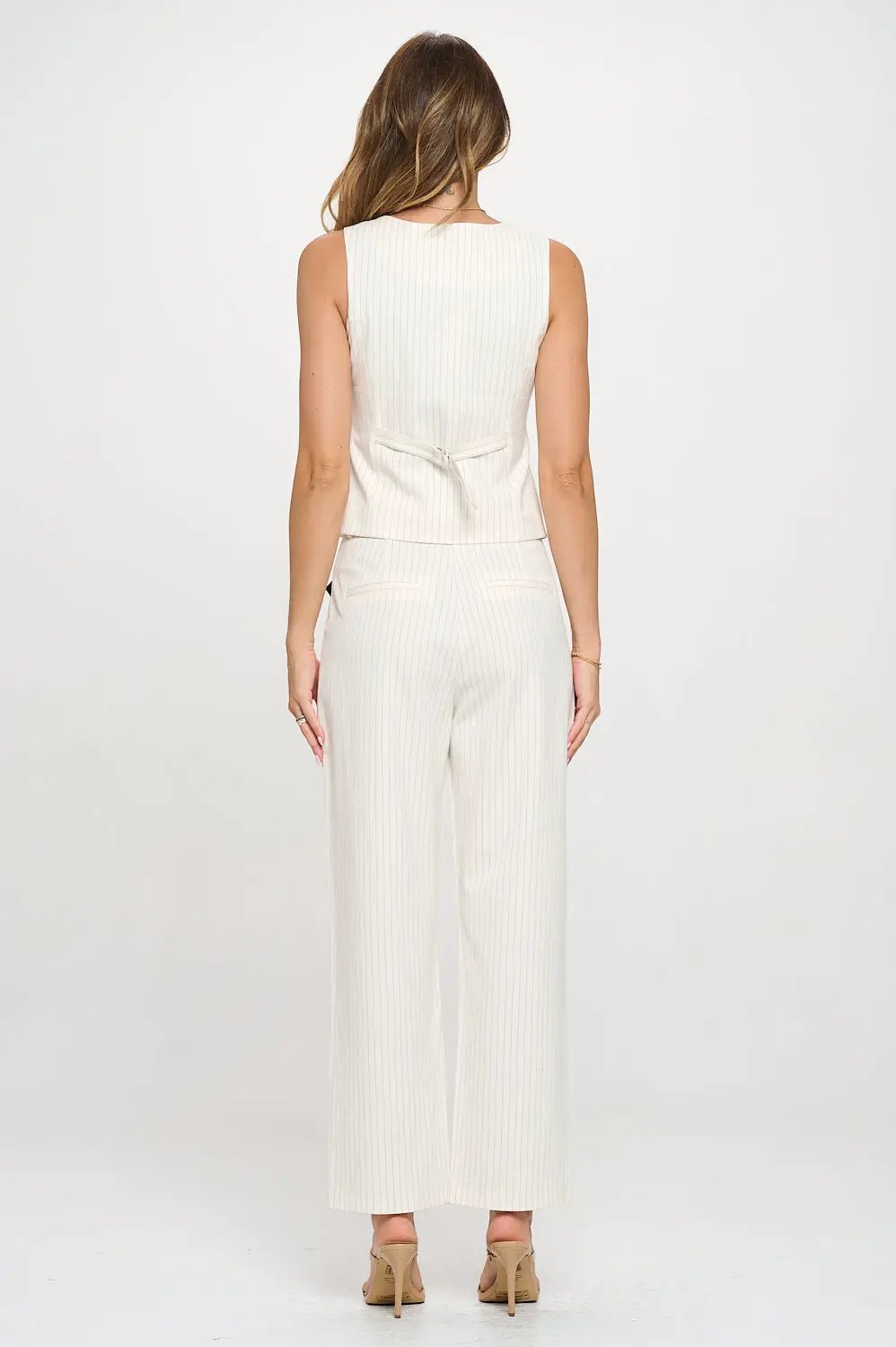 Pantalón de vestir de dama Pin Stripe en blanco, corte recto by Yanet Collective
