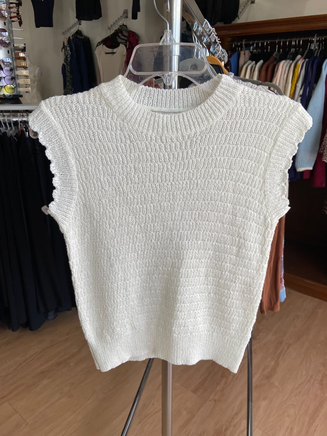 Top de Punto Texturizado Blanco con Volantes - Estilo Boutique