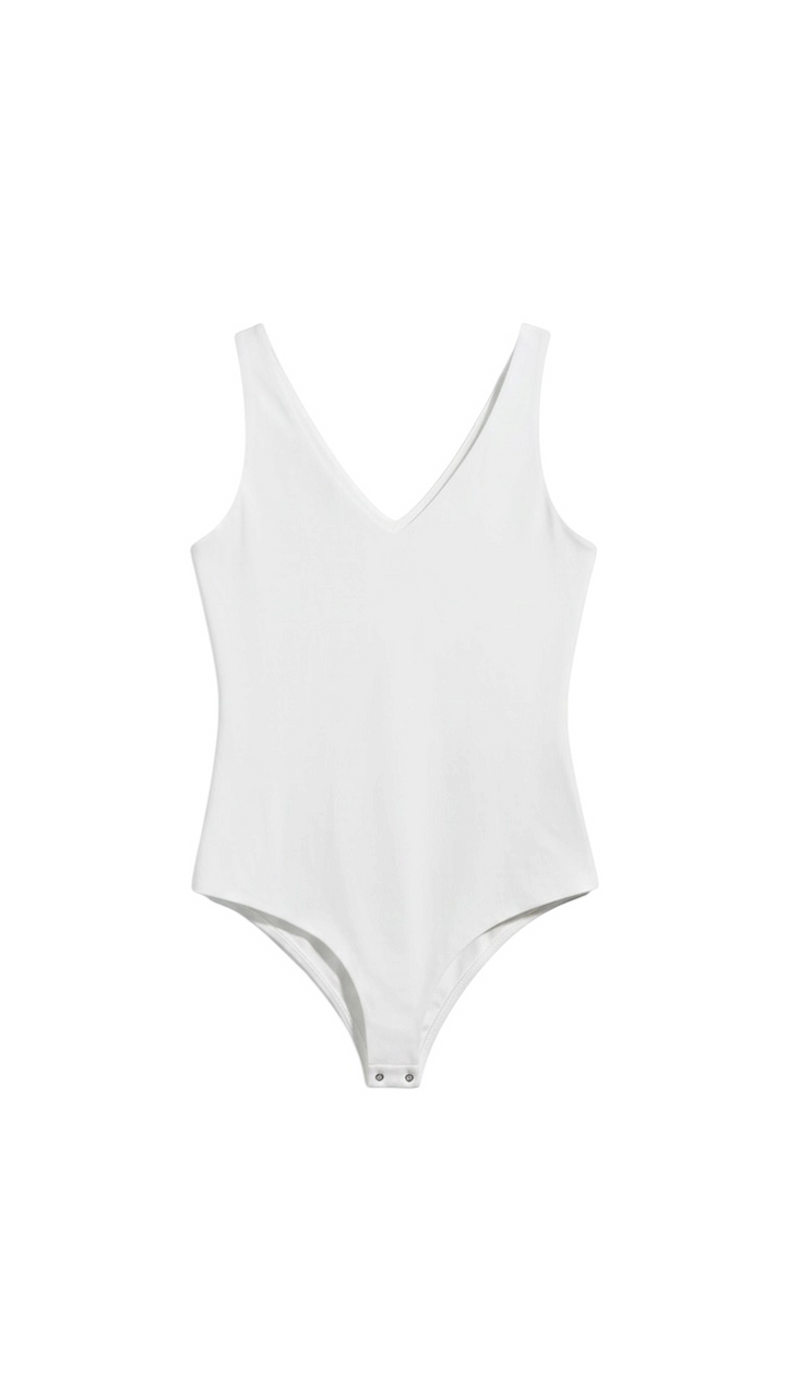 Body Escotado en V Crema: Elegancia Minimalista y Textura Suave