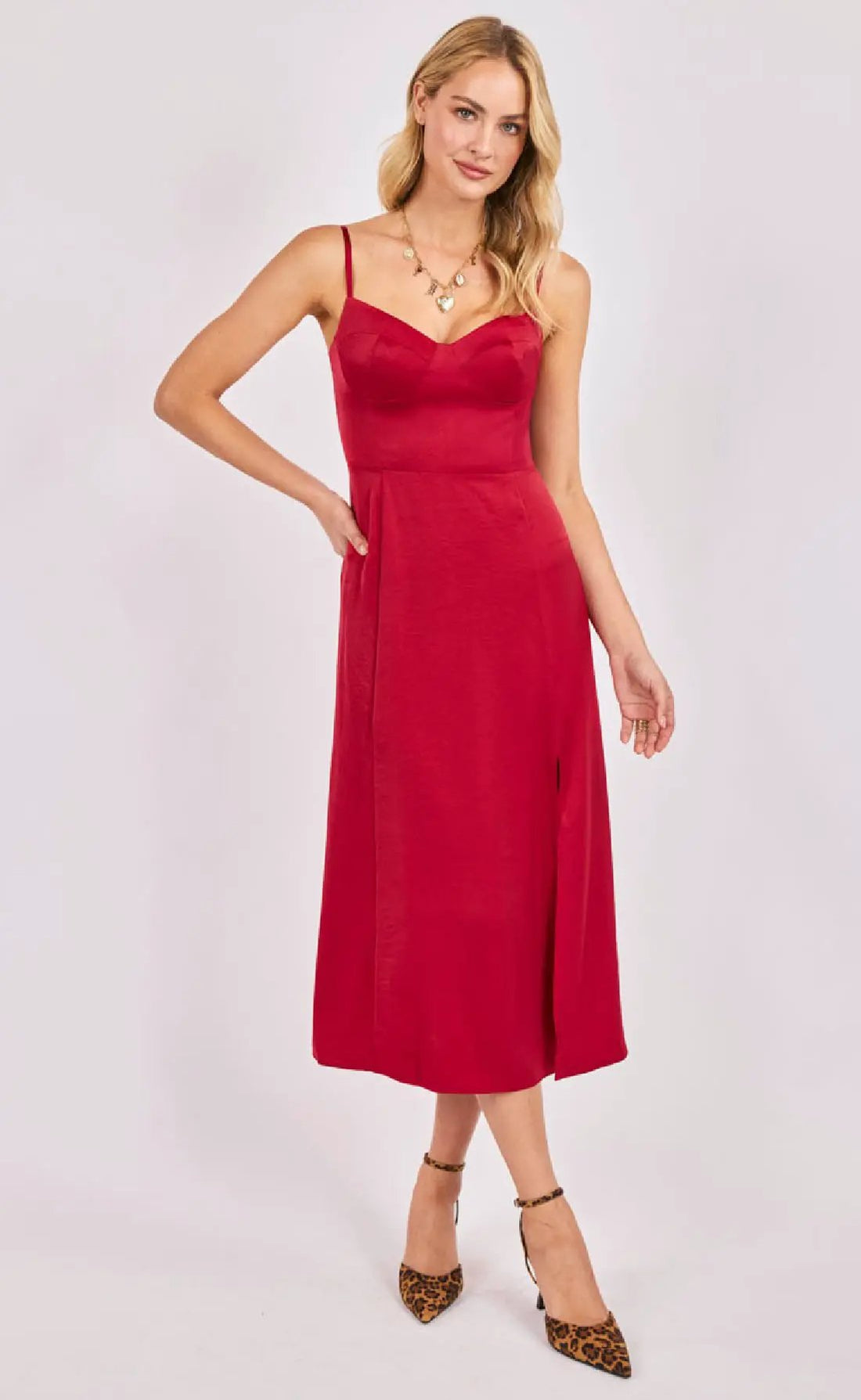 Vestido Rojo de Fiesta Midi by Yanet Collective