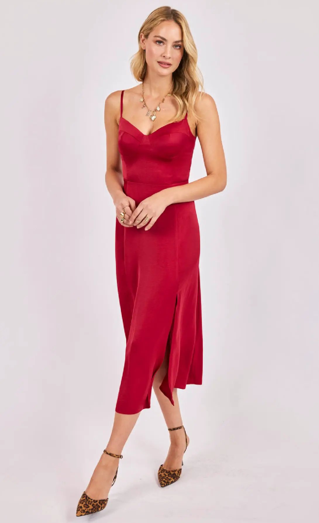 Vestido Rojo de Fiesta Midi by Yanet Collective