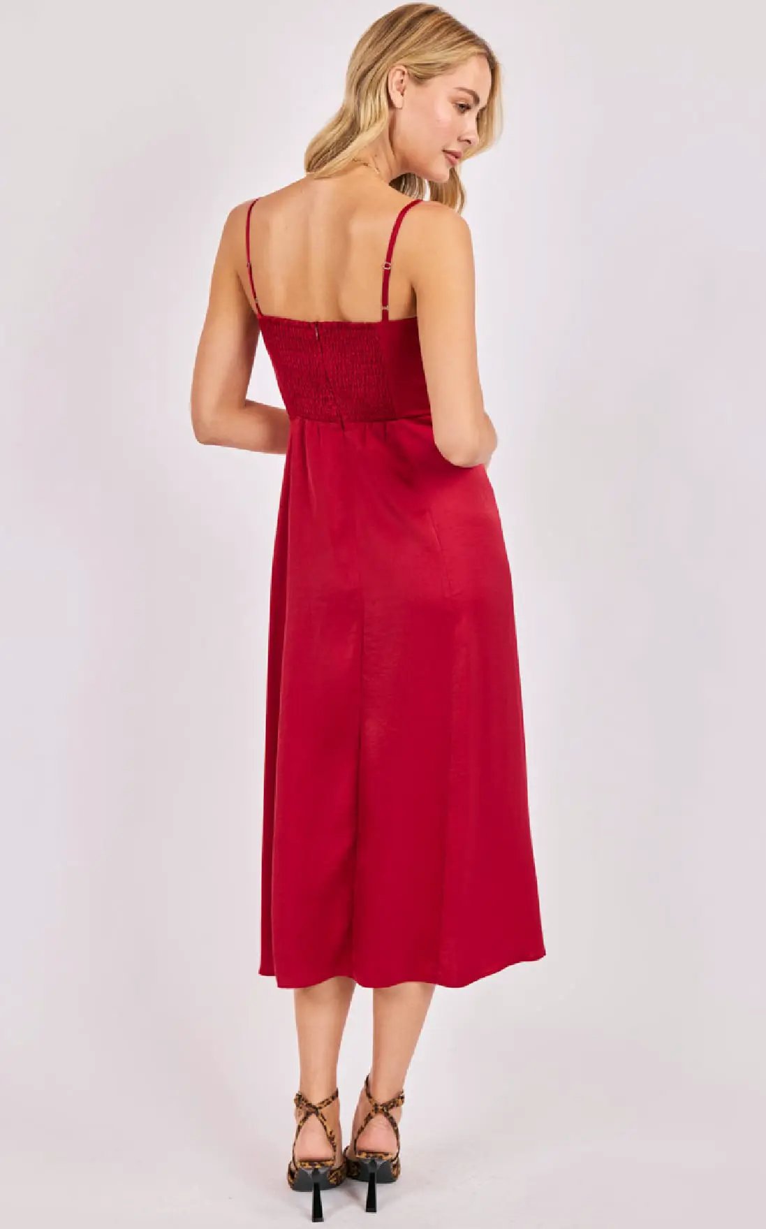 Vestido Rojo de Fiesta Midi by Yanet Collective