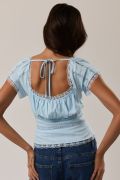 Blusa de Lino con Cuello Cuadrado, Encaje y Botones - Azul Claro