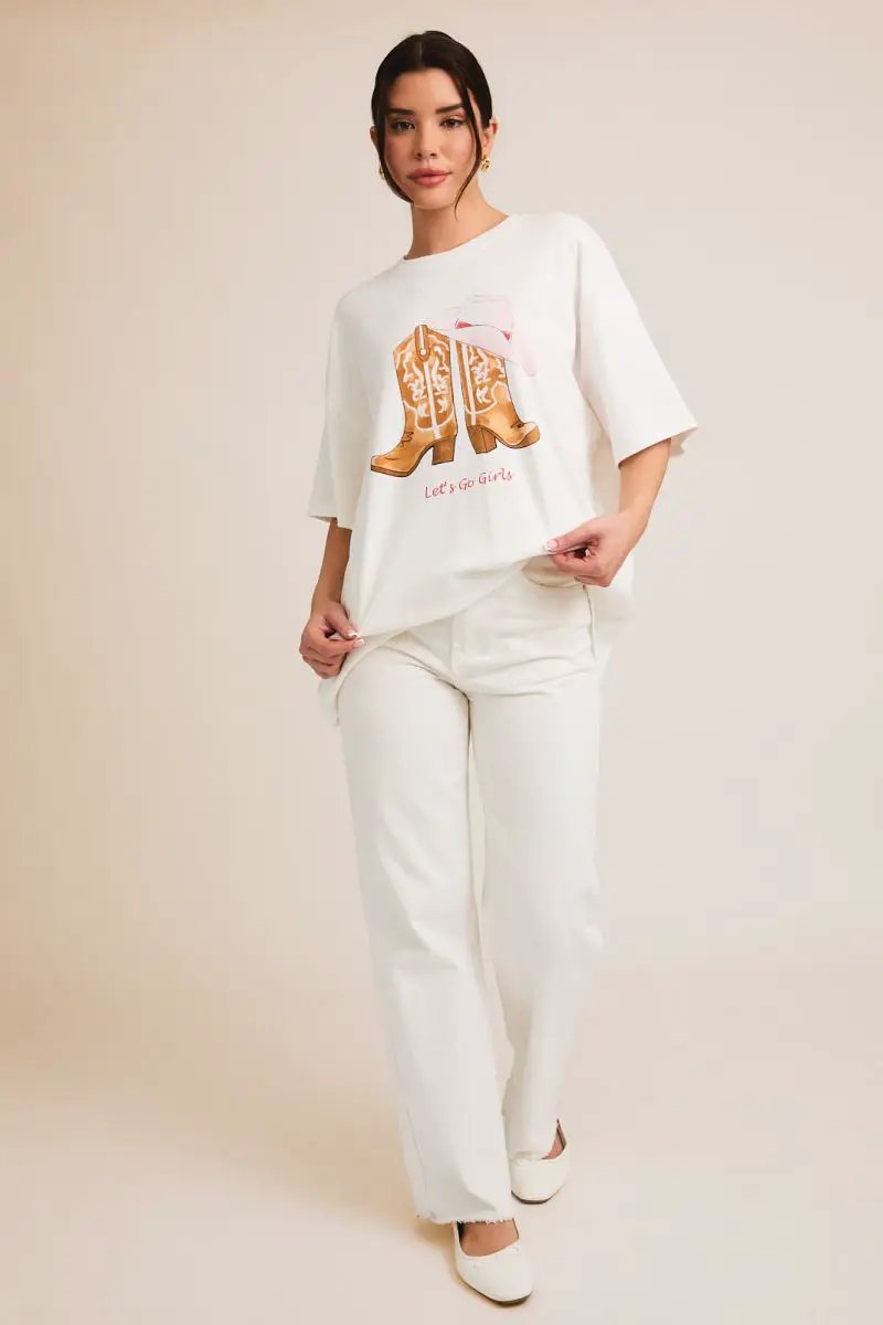 Gilli Western Boots and Hat Graphic Oversized T-Shirt – Cotton Stretch T - T-SHIRT