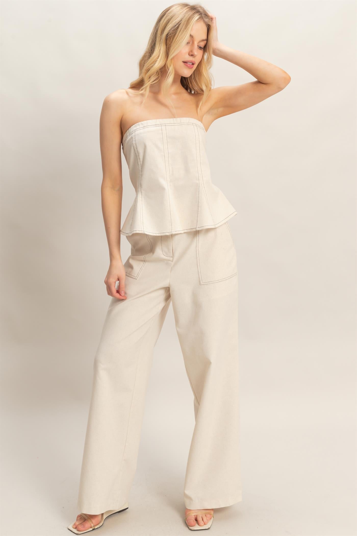 Top Peplum Strapless Elegante – Blusa Boutique con Espalda Smocked y Cierre Lateral