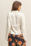 Blusa Beige Satinada Mujer Elegante Con Moño Frontal Cuello Camisero Manga Acampanada