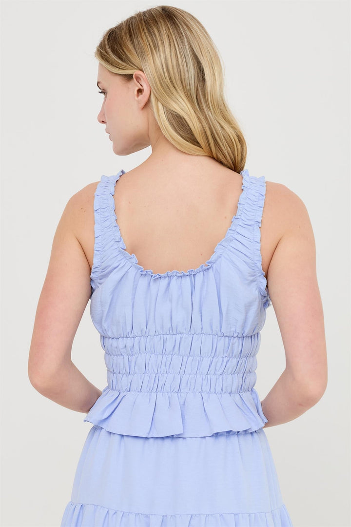 Blusa Romántica Azul Pastel con Escote Cuadrado y Detalle Fruncido