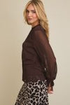 Blusa Chocolate Manga Larga Mujer Elegante con Cuello V y Botones | Top Casual