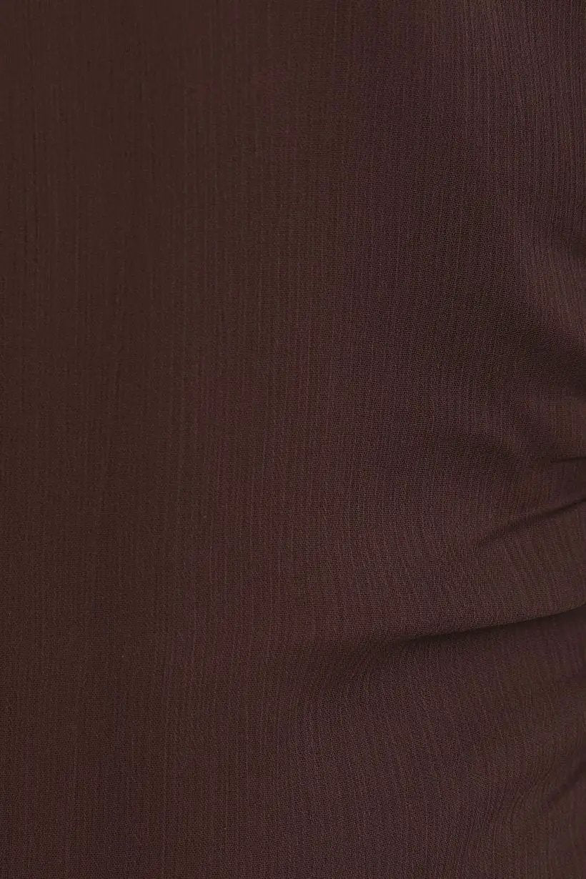 Blusa Chocolate Manga Larga Mujer Elegante con Cuello V y Botones | Top Casual by Yanet Collective