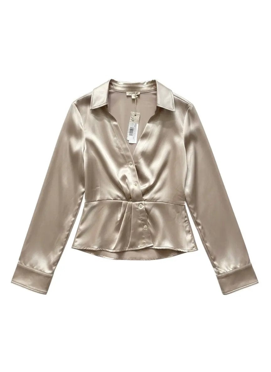 Blusa de Satín para Dama con Escote Cruzado y Botones by Yanet Collective