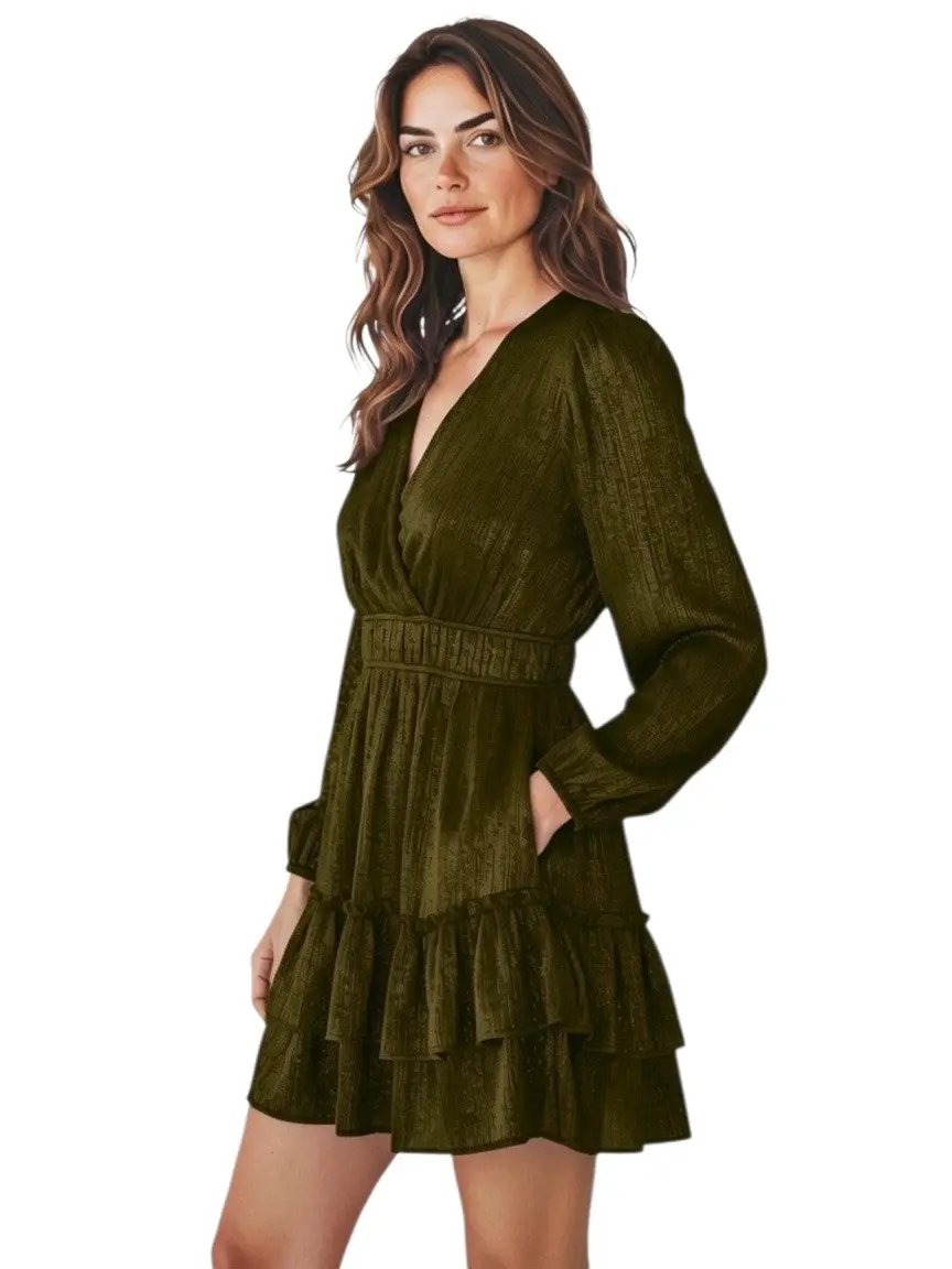 Vestido verde corto manga larga by Yanet Collective