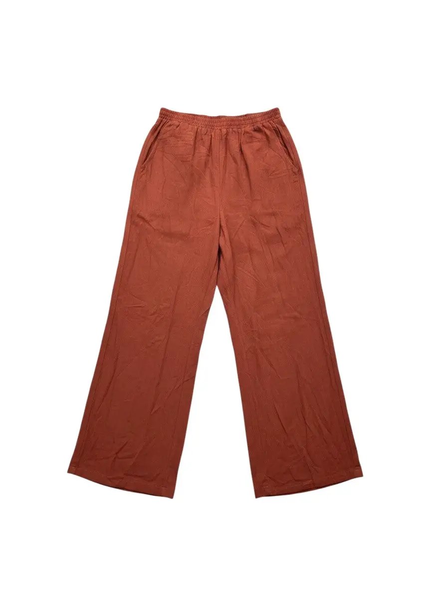 Pantalón rojizo by Yanet Collective